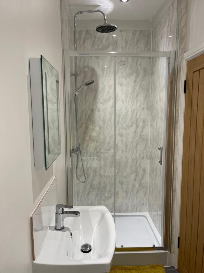 Private Room 6 Бристоль Экстерьер фото